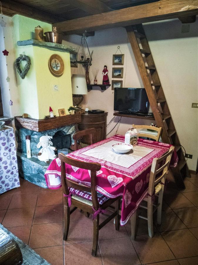 Apartamento "Lo Mequio De Emilie" 2 Passi Da Centro E Piste Valtournenche Exterior foto