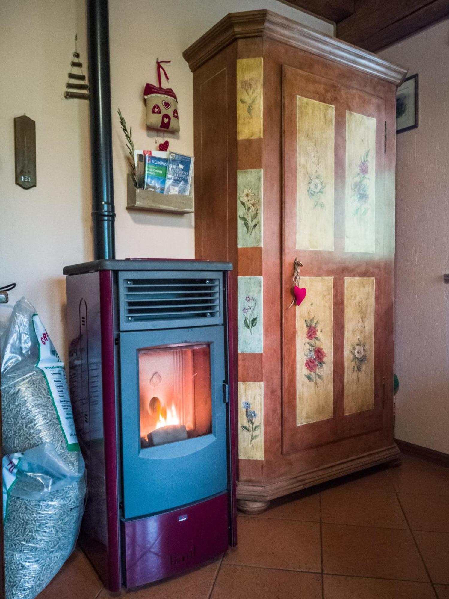 Apartamento "Lo Mequio De Emilie" 2 Passi Da Centro E Piste Valtournenche Exterior foto