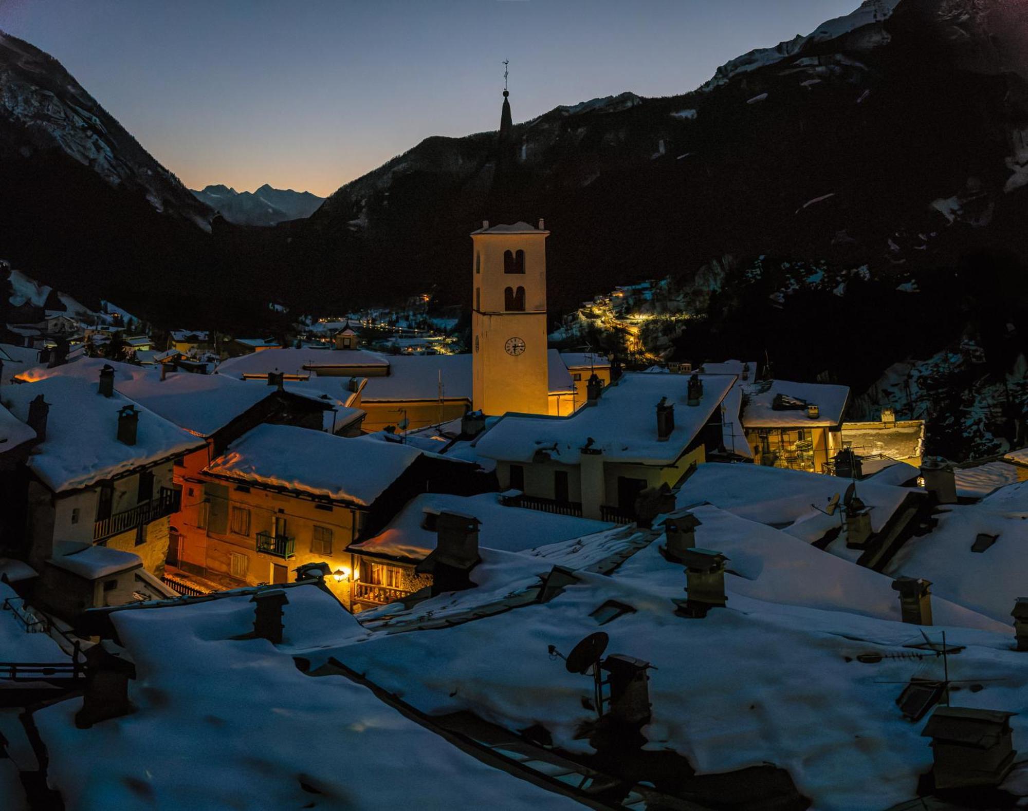 Apartamento "Lo Mequio De Emilie" 2 Passi Da Centro E Piste Valtournenche Exterior foto