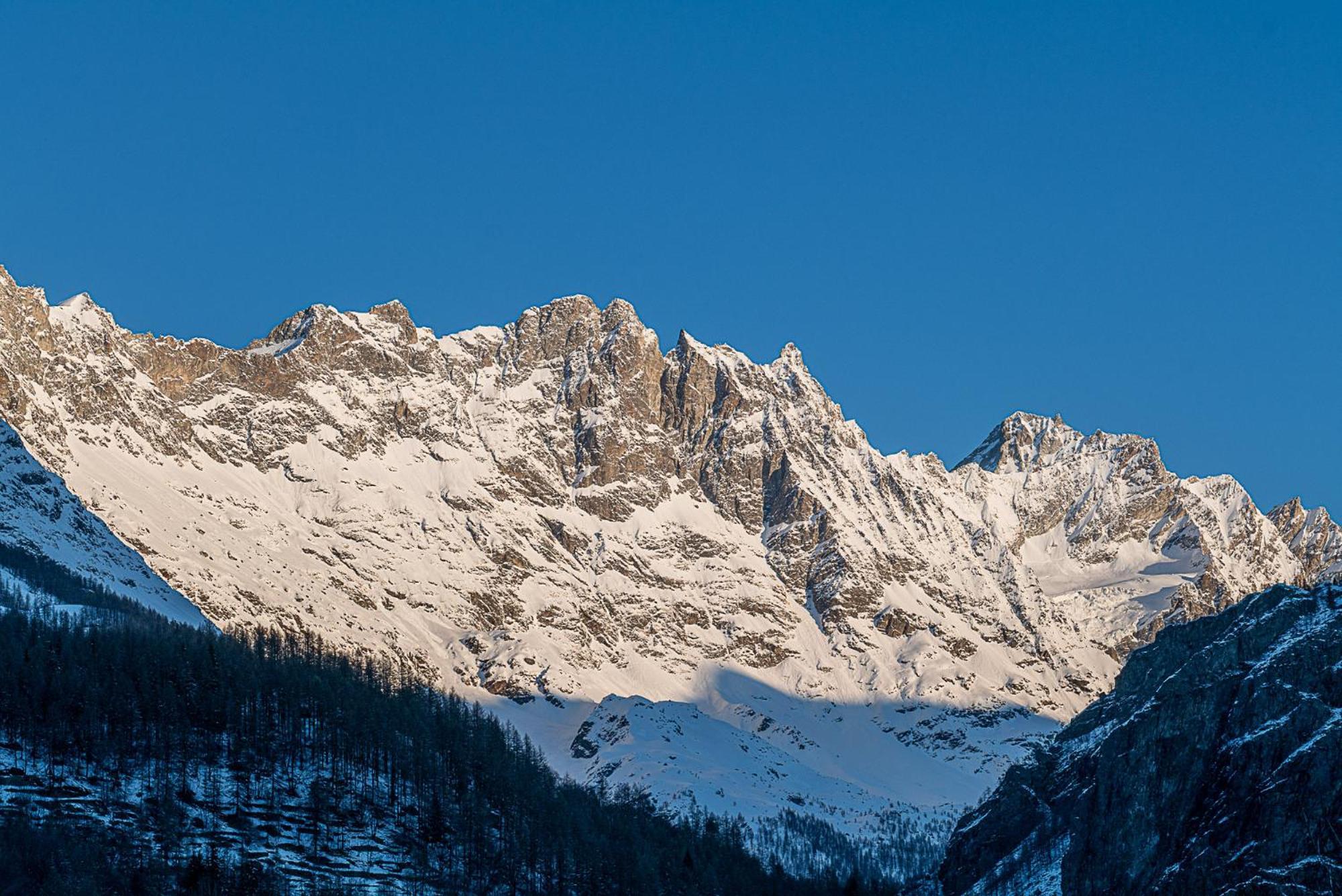 Apartamento "Lo Mequio De Emilie" 2 Passi Da Centro E Piste Valtournenche Exterior foto